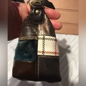 美品✨COACH Patchwork Accessory Pouch 40928 Coach | Bags | Coach Patchwork Holiday Baguette Pouch Hobo